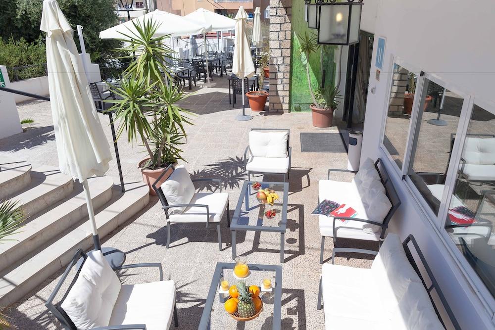 Play Hotel Ibiza - Adults Only Екстер'єр фото