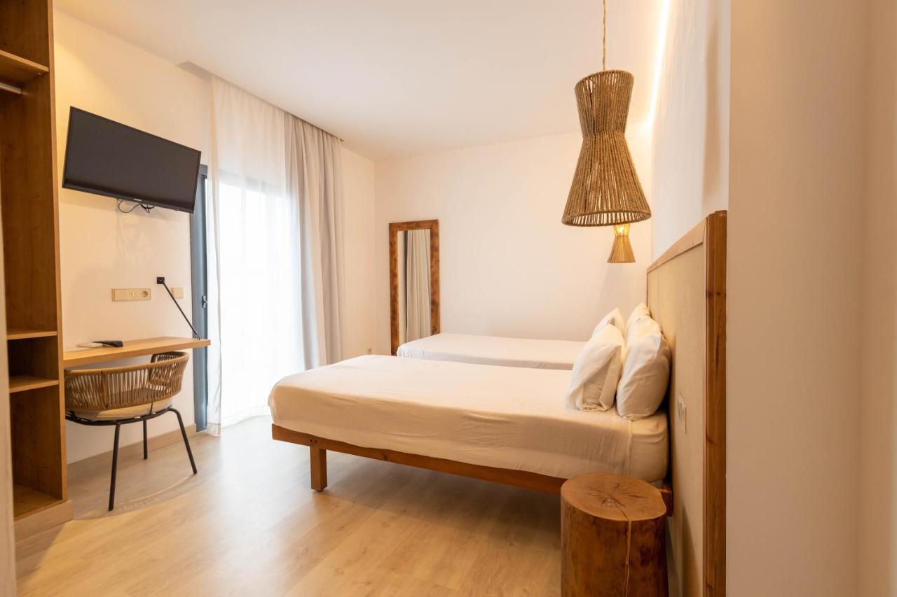 Play Hotel Ibiza - Adults Only Екстер'єр фото