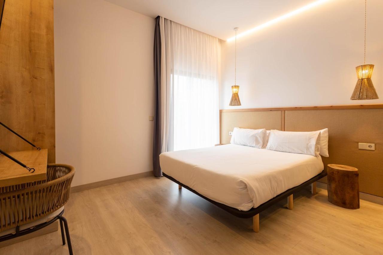 Play Hotel Ibiza - Adults Only Екстер'єр фото
