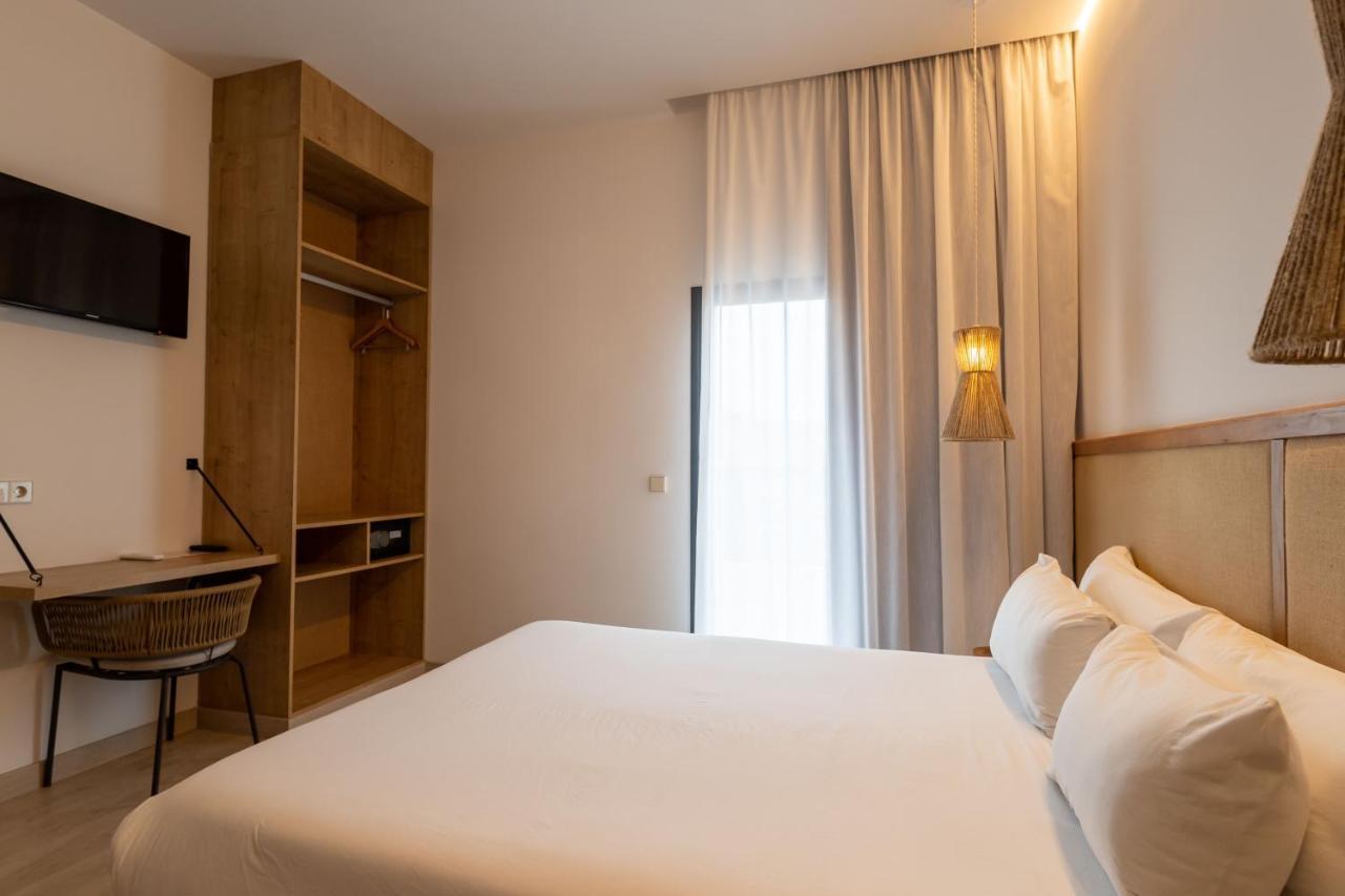 Play Hotel Ibiza - Adults Only Екстер'єр фото